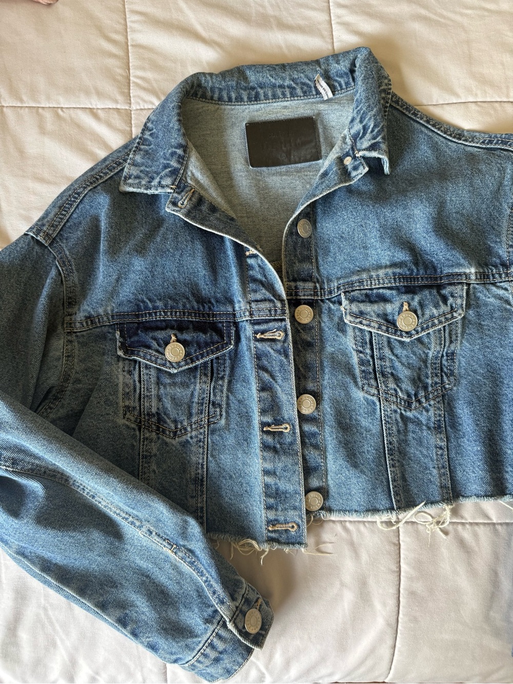 Cropped Jean Jacket - Picture 4 of 5